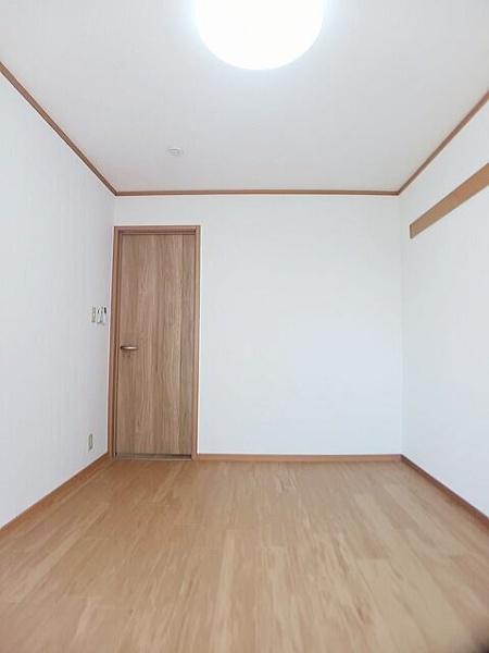ラシーヌ伍番館