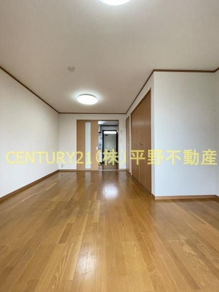 穴井アパート