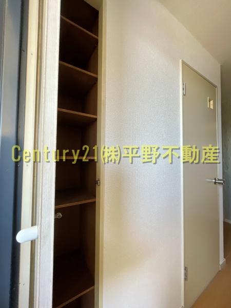 シャトレ隈1(玄関)