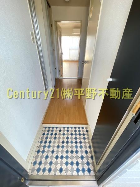 シャトレ隈1(玄関)