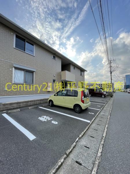 ボスコルーチェ(駐車場)