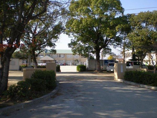 プレアール荒木(久留米市立荒木小学校)