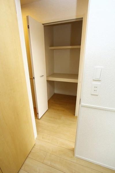 シェルブルー2　B棟