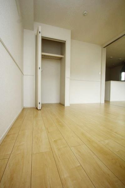 シェルブルー2　B棟