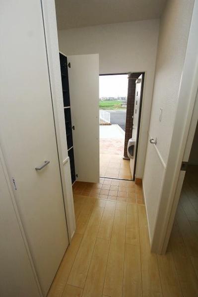 シェルブルー2　B棟