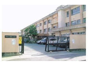 ボワットノワール(久留米市立津福小学校)