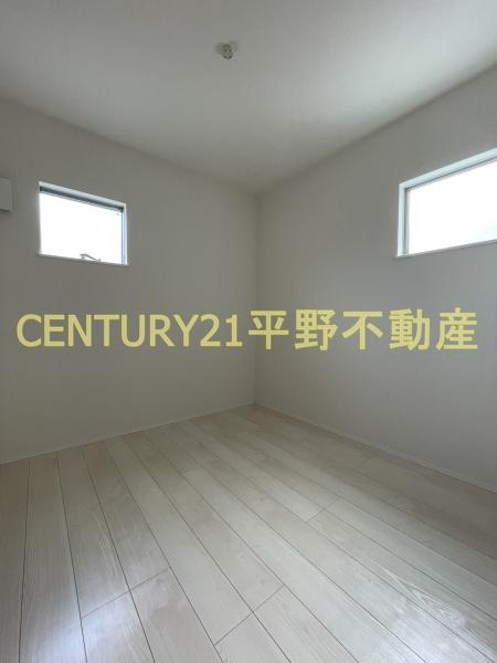 シャンテ・ローズ　イースト