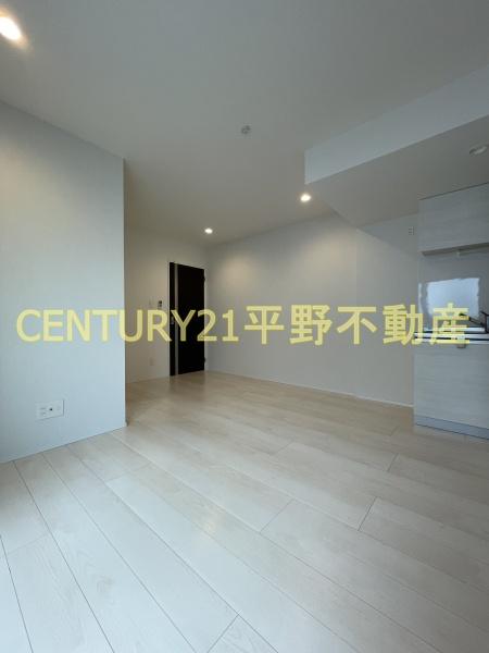 シャンテ・ローズ　イースト