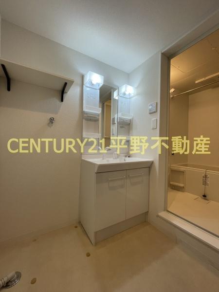 シャンテ・ローズ　イースト