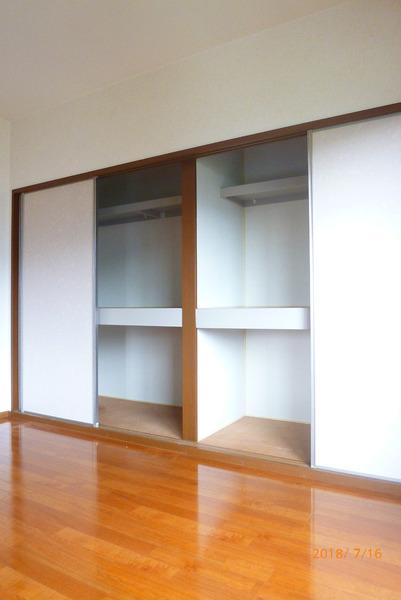 ディアス山川　A棟