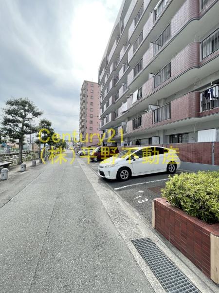 センチュリー中央