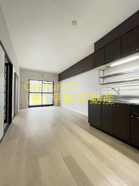 センチュリー中央