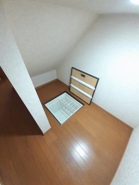 ラシーヌ四番館