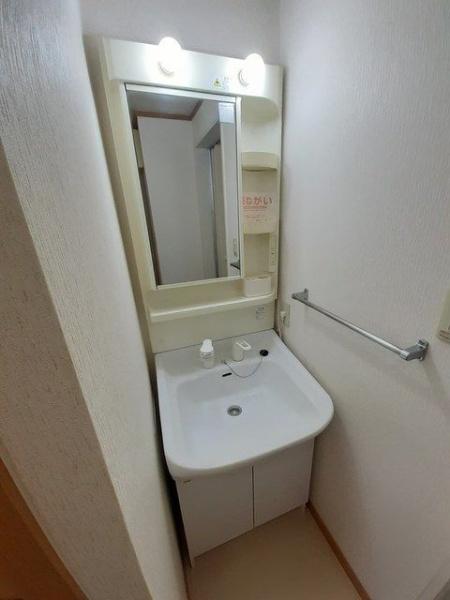 ラシーヌ四番館