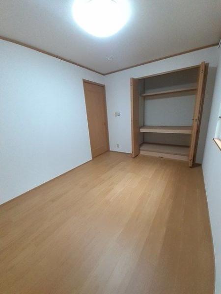 ラシーヌ四番館