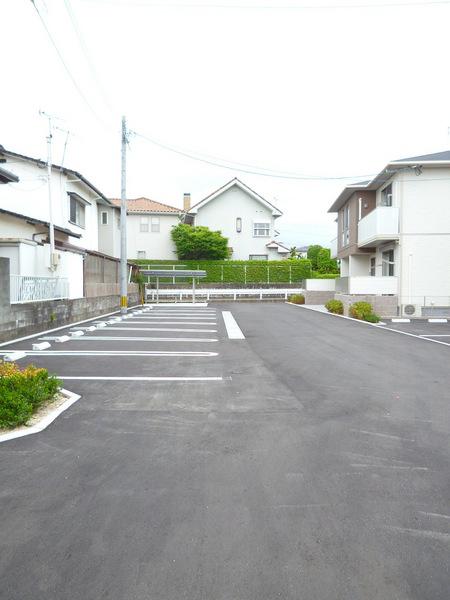 ハッピーヴィレッジC棟