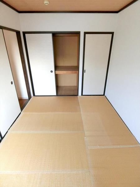 タウニ国分　B棟