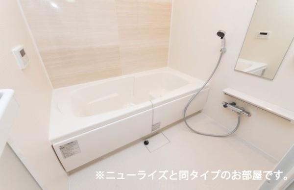 グリチーネの森