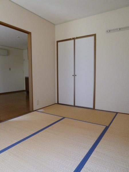 アークアムールⅡ　B棟