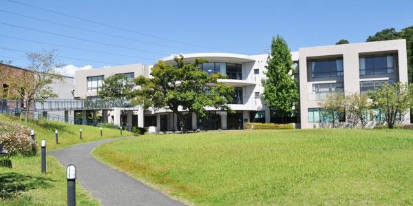 練雅館　壱(医療福祉専門学校緑生館西新町キャンパス)