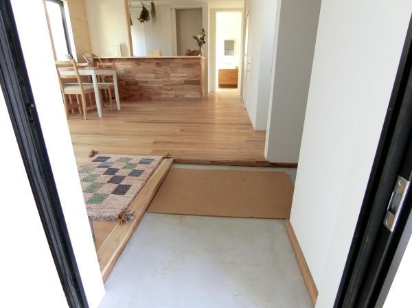 SOUDAKOUMUTENHOUSE