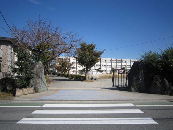 プラザ社田(久留米市立東国分小学校)