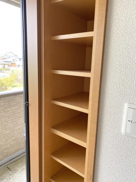 ワイエスコーポ