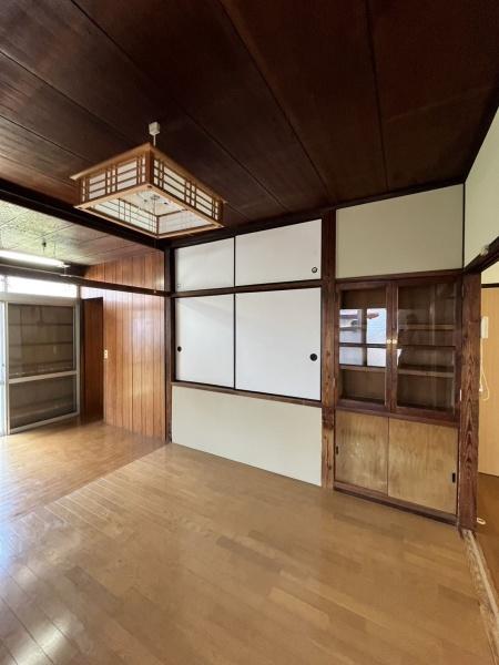 DY諏訪野町貸家