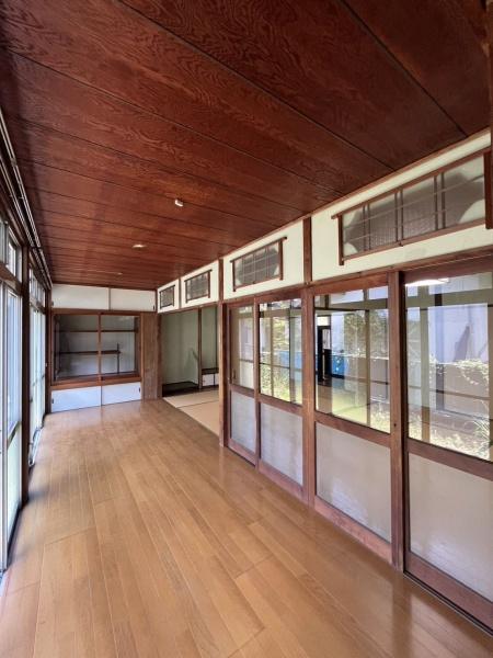 DY諏訪野町貸家