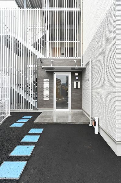 Y’sスクエア梅満町
