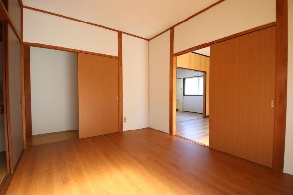 山川町貸家