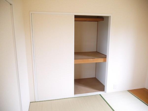 フラワーガーデン津福　C棟