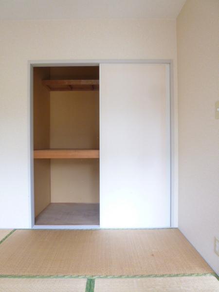 フロイント長門石
