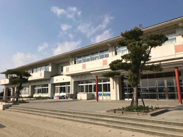 マンボウハイツ　B棟(久留米市立北野小学校)