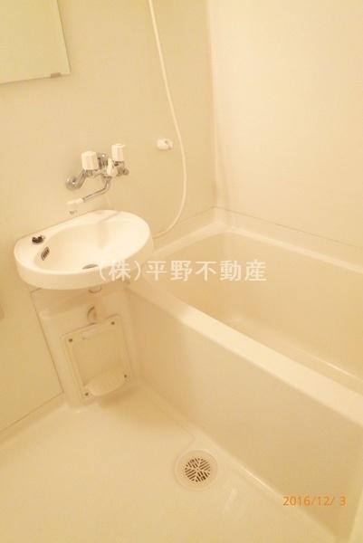 アザレアハイツ江崎