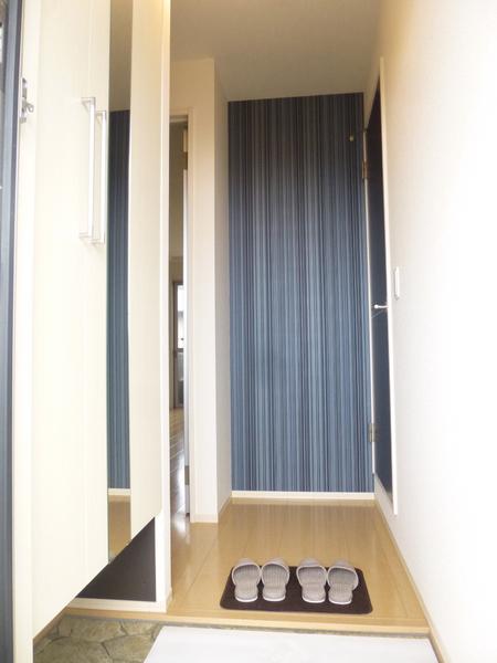 アヴリル(玄関)