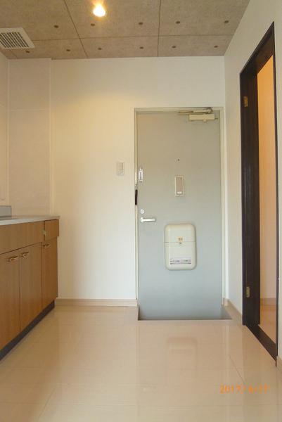 アンジェ大学前