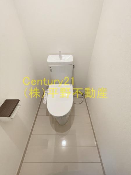 アンジェ大学前