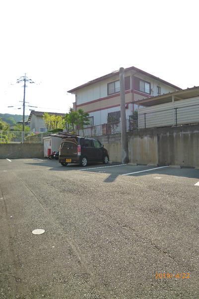サンモール(駐車場)