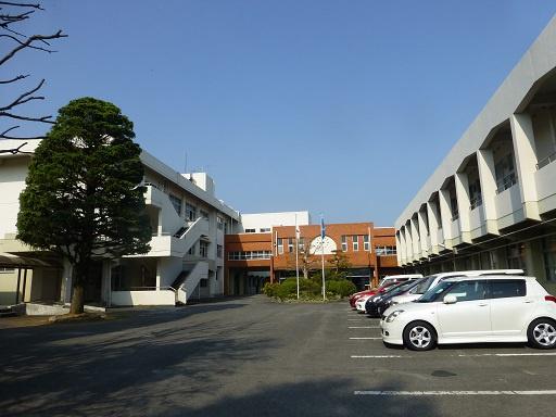 嘉麻市岩崎貸地(嘉麻市立稲築中学校)