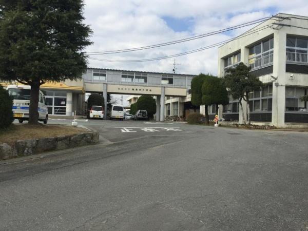 嘉麻市岩崎貸地(嘉麻市立稲築西小学校)