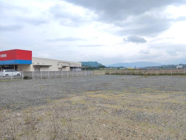 嘉麻市岩崎貸地