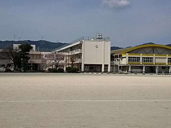 松本アパート(飯塚市立二瀬中学校)