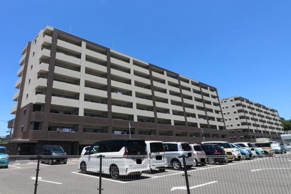 アルファステイツ新飯塚駅前1