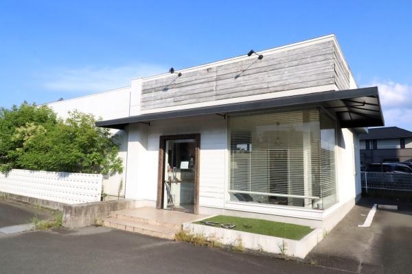 飯塚市柏の森の店舗（一戸建）