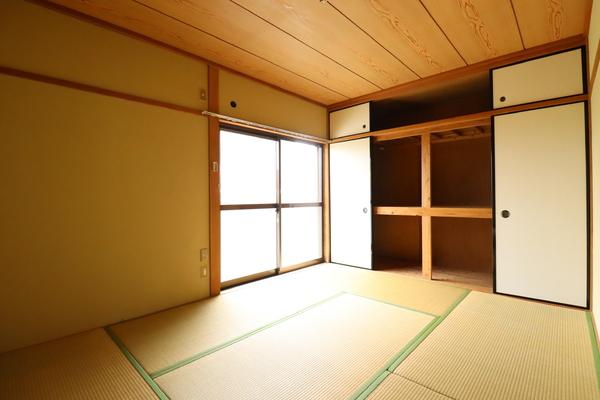 秋松　吉村貸家
