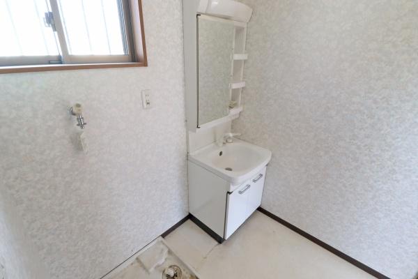 ファミール頴田