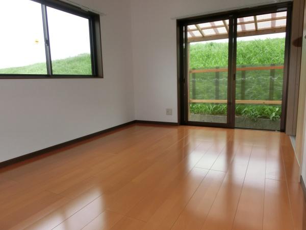 口原　山崎貸家