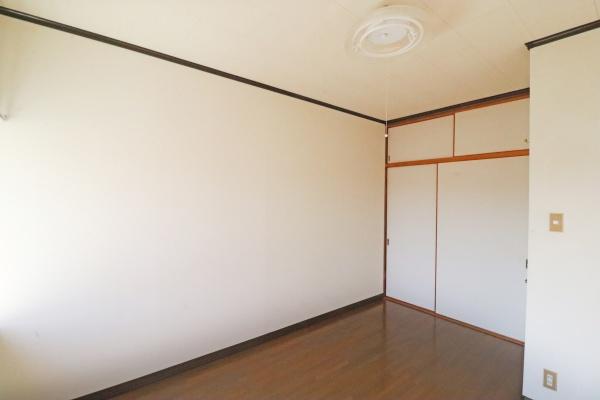 ファミール桂川