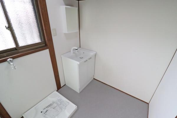 鯰田小鶴貸家